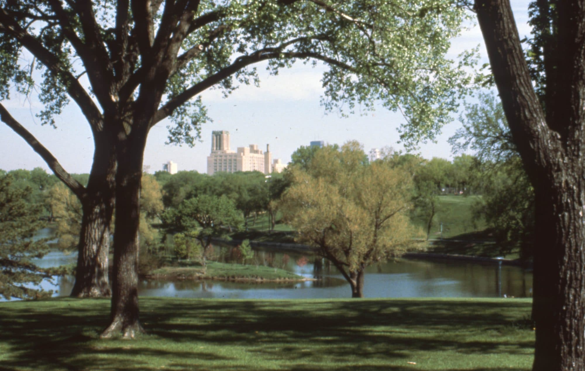 File:Powderhorn Park (20704919552).jpg