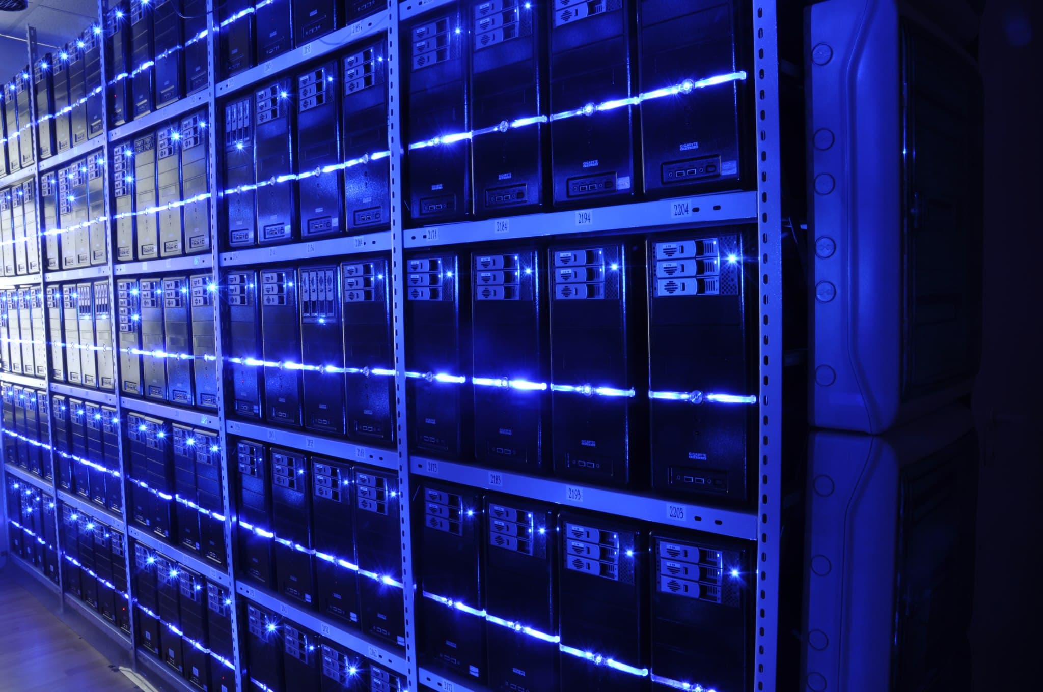 File:BalticServers data center.jpg