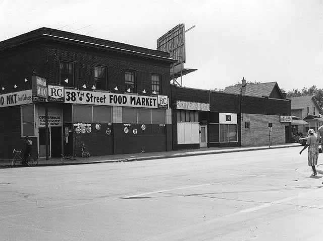 File:Minneapolis 38th Street South Food Market 1975.jpg