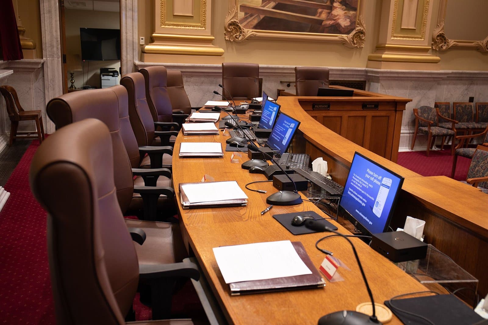 Council Loses Its Veto-Proof Majority as Four Newcomers Join