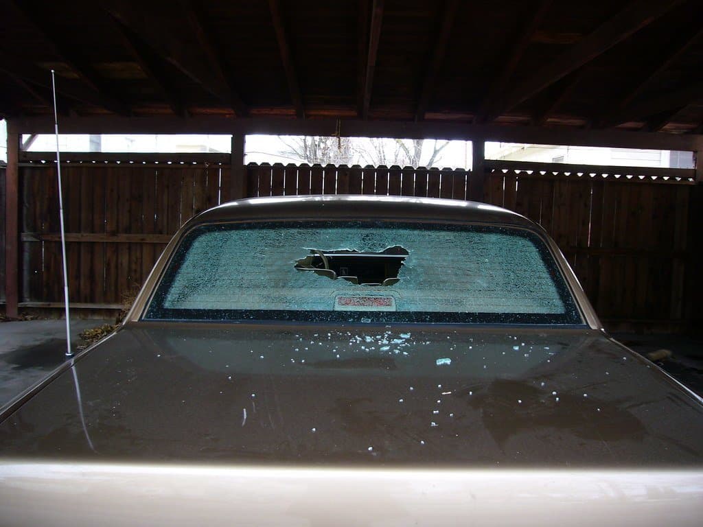 Crime and safety report illustration: Lowry Hill Blotter: Overnight Window Smashes