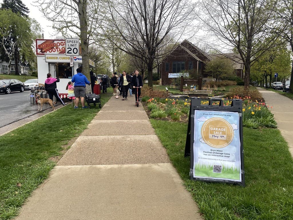 Neighborhood Super Sale to Sweep the Chain of Lakes in September